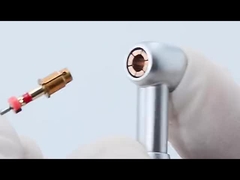 반대 각 핸드피스에 보답하는 치아 10시 1분