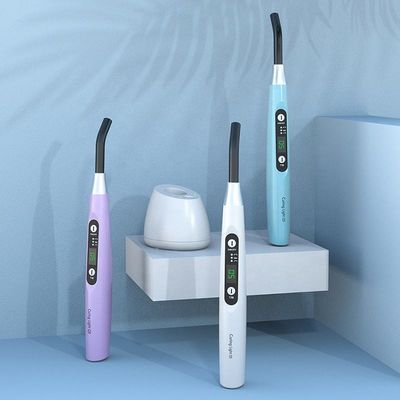 휴대용 DC 5V 1A 치과 치료 빛 다색 파장 385-515nm